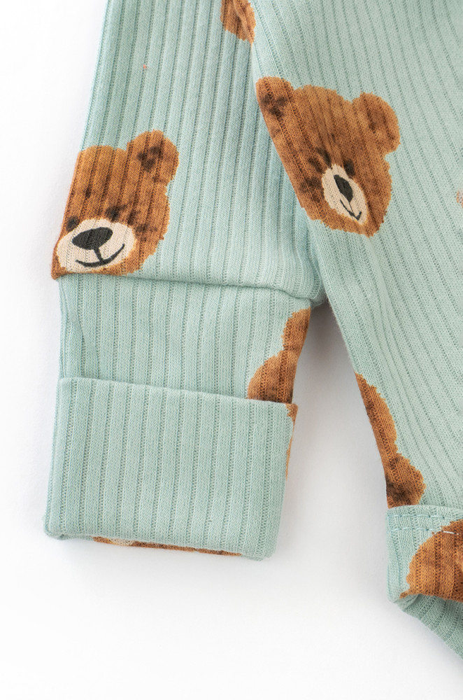 Newborn bodysuit with long sleeves and diagonal snap Cute bear