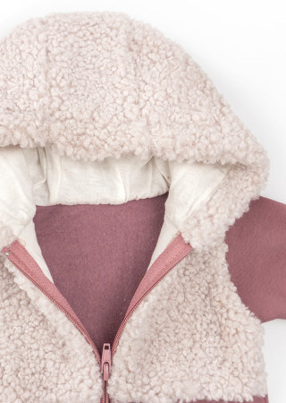 Dziecięcy kombinezon na wiosnę i jesień z zakrytymi stopami