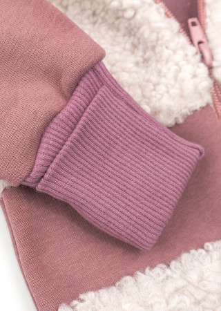 Dziecięcy kombinezon na wiosnę i jesień z zakrytymi stopami