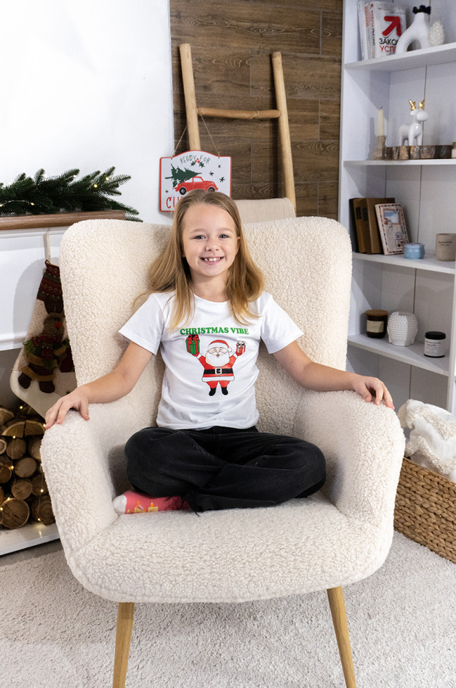 Dziecięca koszulka świąteczna z nadrukiem Christmas Vibe