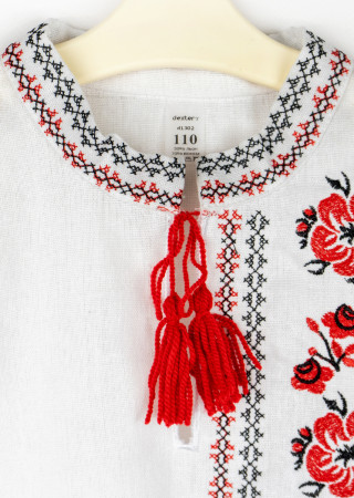 Лляна вишиванка для хлопчика з маками