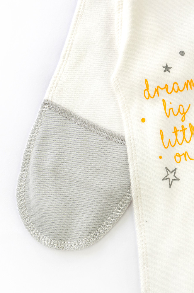 Чоловічок з шапочкою для новонароджених на кнопках з малюнком ведмедика