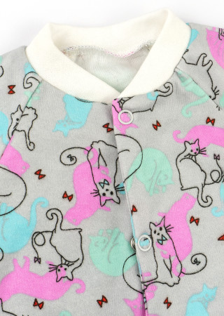 Комбинезон от трех месяцев с принтом котики